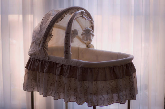 Kako dekorisati kolevku za bebe?