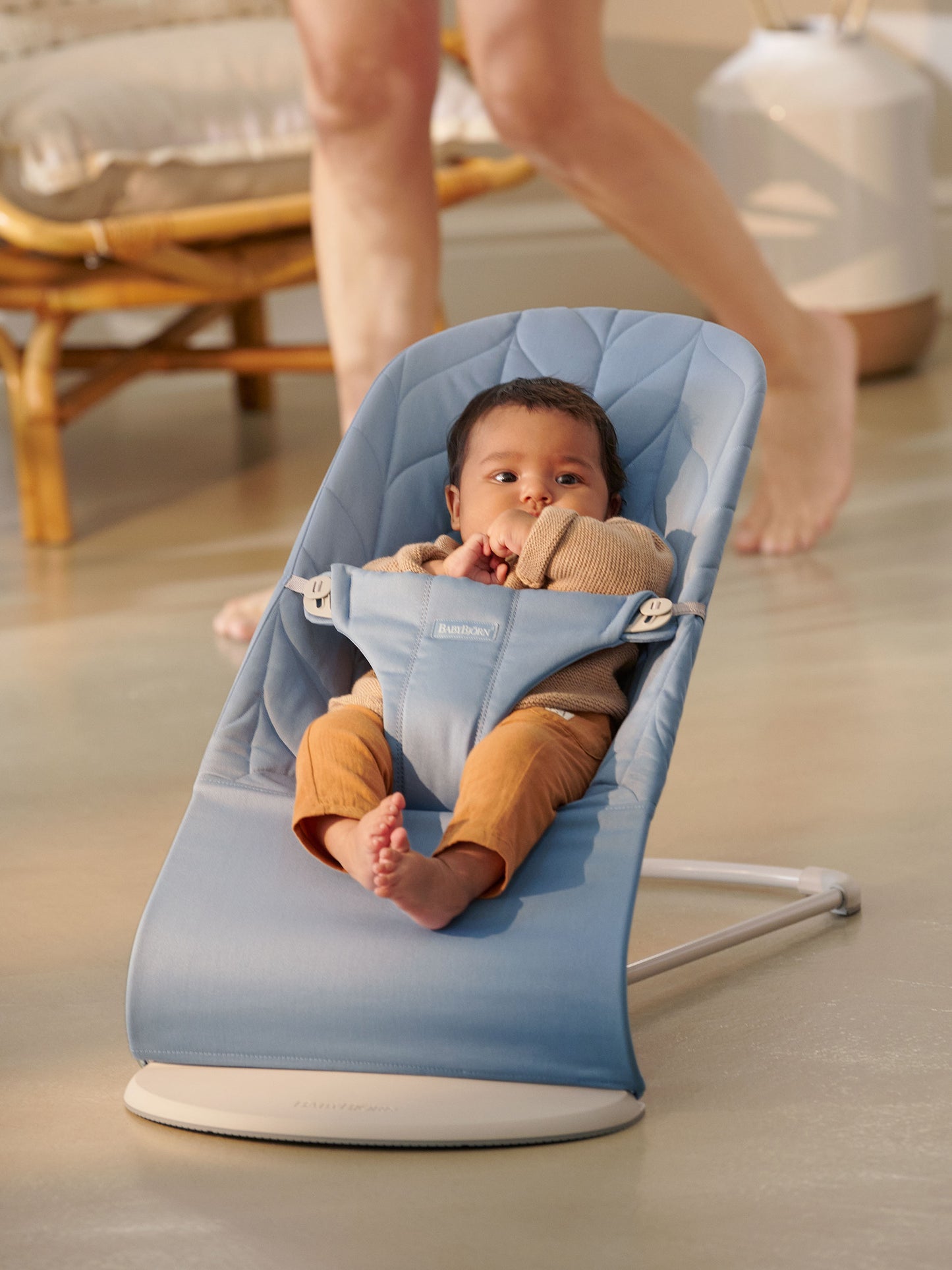 BABY BJORN - Bliss / Woven Petal Quilt - Plava - 006223