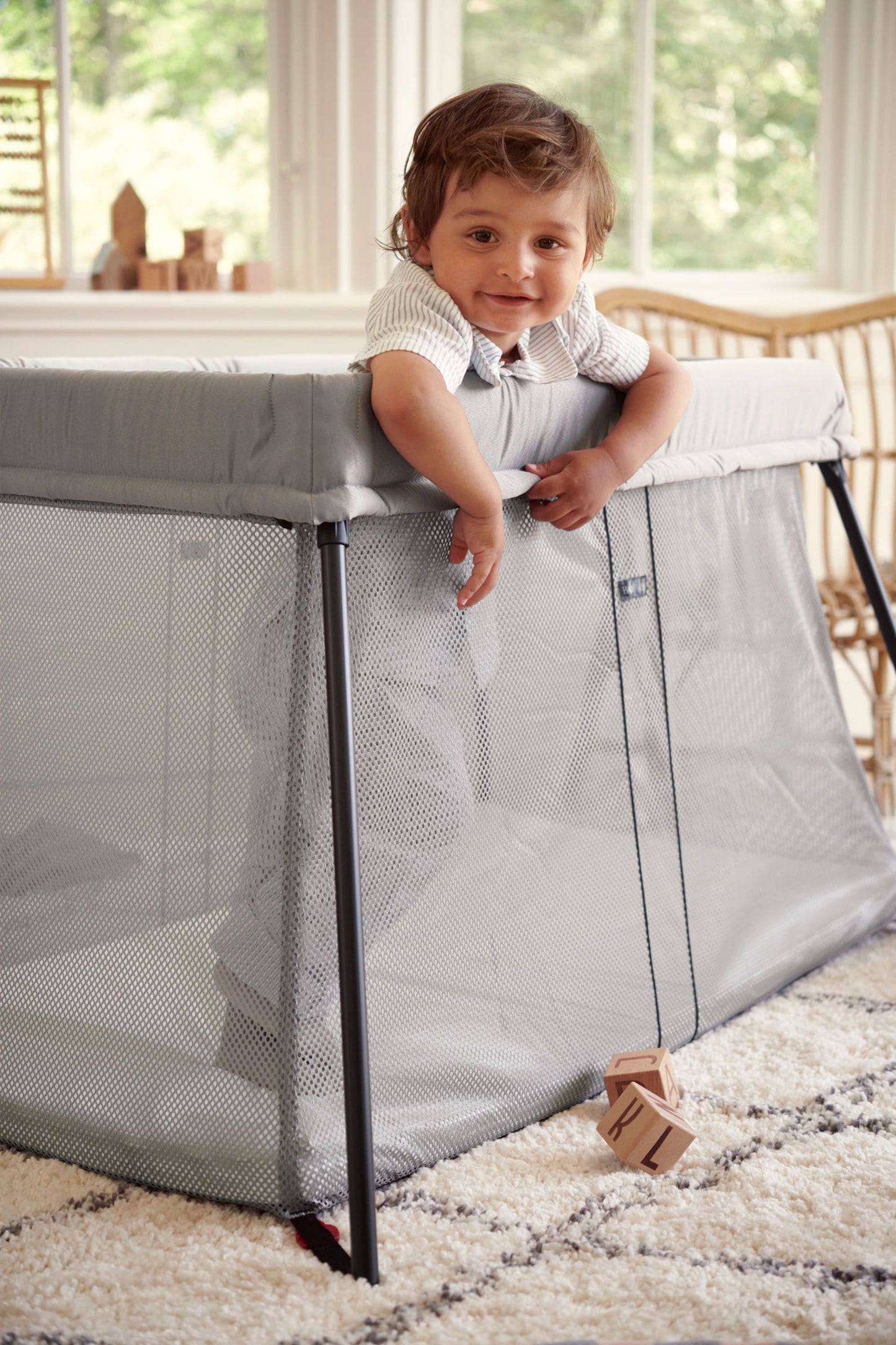 BABY BJORN - TRAVEL CRIB LIGHT | Mesh - Sivi