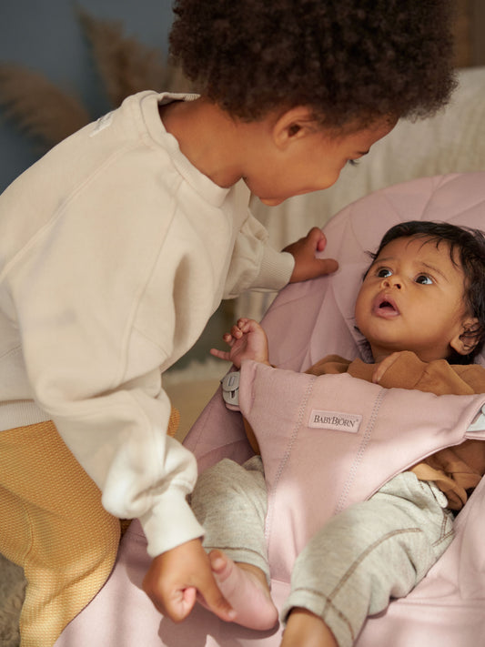 BABY BJORN - Bliss / Woven Petal Quilt - Prljavo Roze - 006222