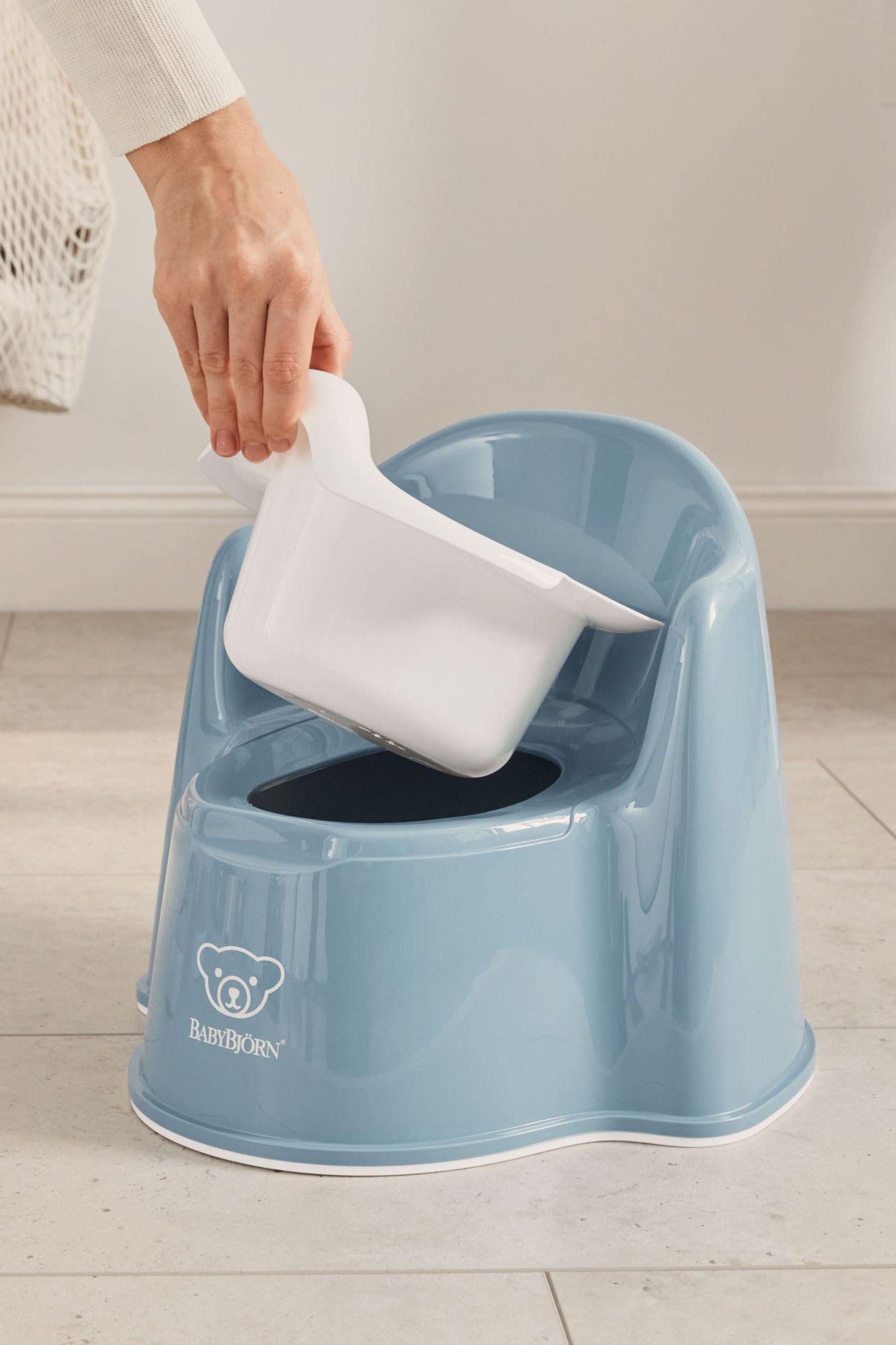 BABY BJORN - Potty Chair | Plavo-bela