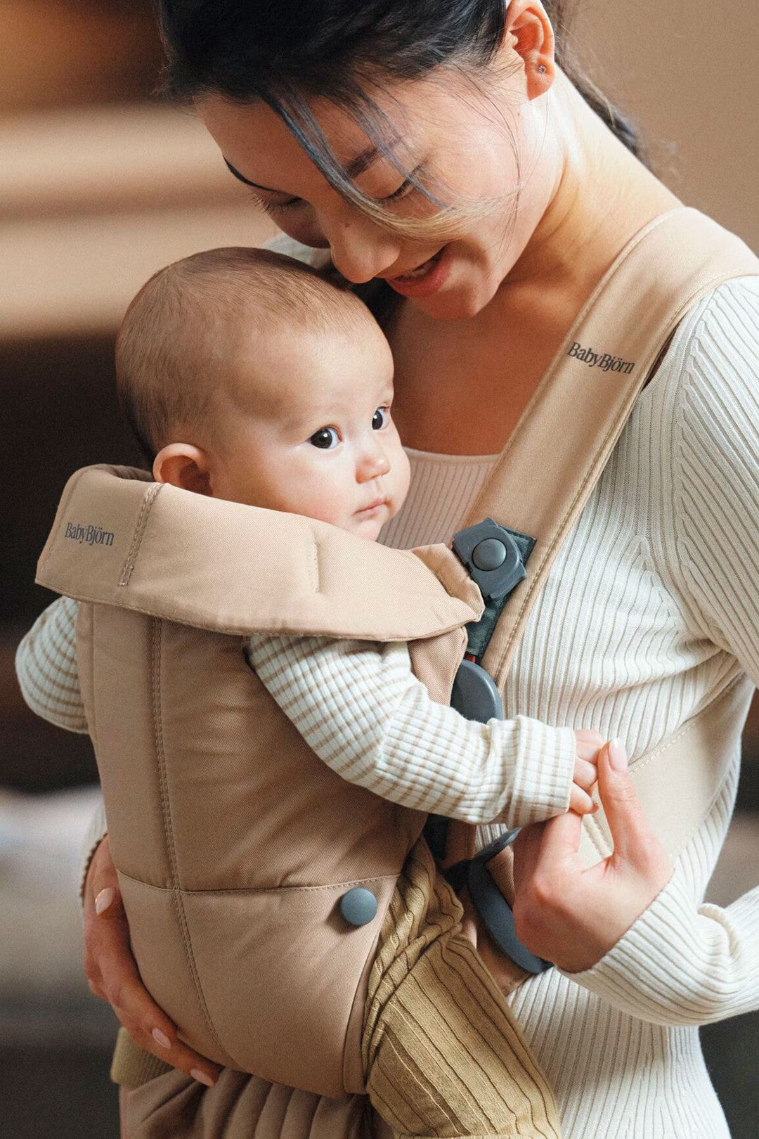 BABY BJORN - CARRIER | Mini / Melange - Pesak (0-1 god)