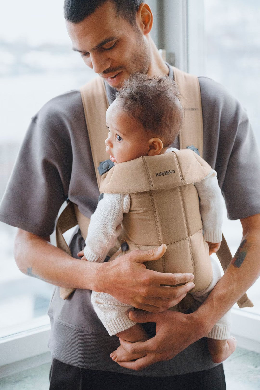 BABY BJORN - CARRIER | Mini / Melange - Pesak (0-1 god)